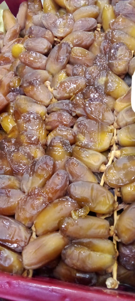Deglet Nour Dates